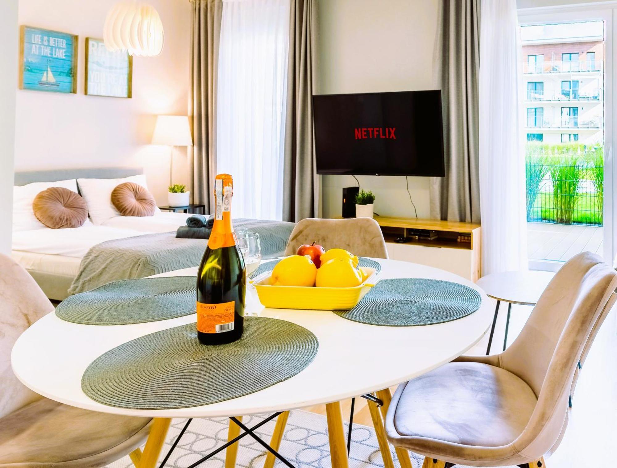 Marina Apartment - Przy Jeziorze, Taras, Tv55" Z Netflix I Prime, Parking Iława Kültér fotó